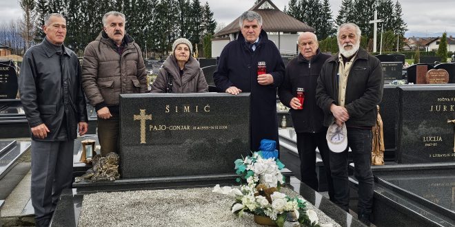 PALJENJEM SVIJEĆA ZAPOVJEDNIKU PAJI ŠIMIĆU OBILJEŽENA 34. OBLJETNICA OSNUTKA 117. BRIGADE ZNG