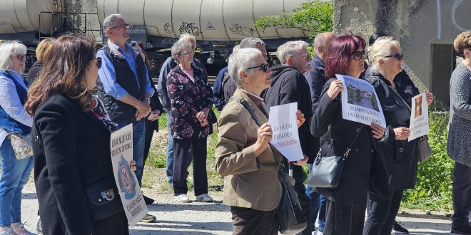 ODRŽAN PETI MIRNI PROSVJED KOD SILOSA U GOSPIĆU