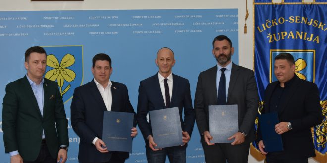 Danas potpisan ugovor za LIKA LINE: Novi javni prijevoz u Ličko-senjskoj županiji kreće od srijede