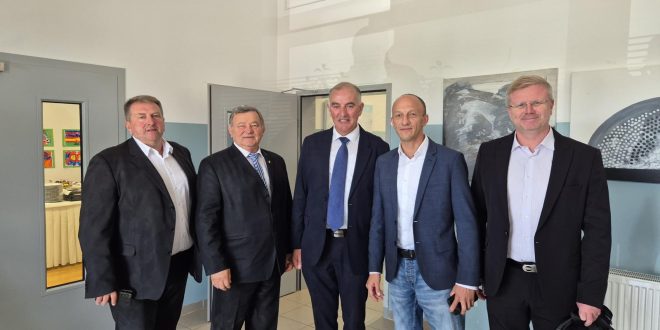 Svečano obilježen Dan općine Lovinac