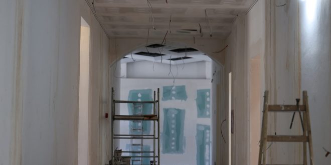 Nastavljaju se radovi rekonstrukcije prizemlja GPOU-a u Otočcu