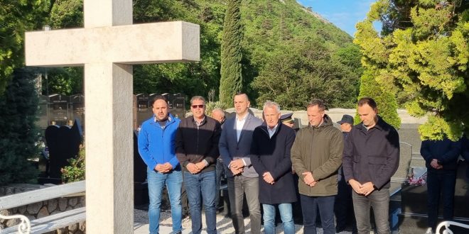 POLAGANJE VIJENACA POVODOM DANA GRADA SENJA