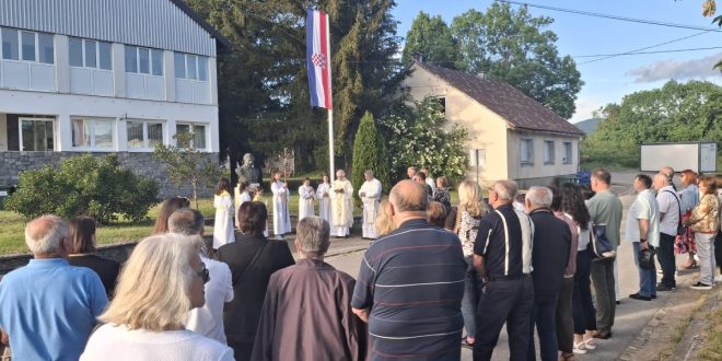 Lovinac dostojanstveno obilježio Dan državnosti Republike Hrvatske
