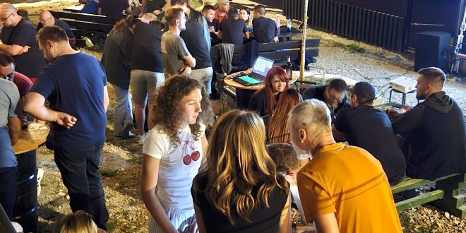 Pećinski park Grabovača poziva na večer znanja i druženja – u petak pub kviz pod zvijezdama