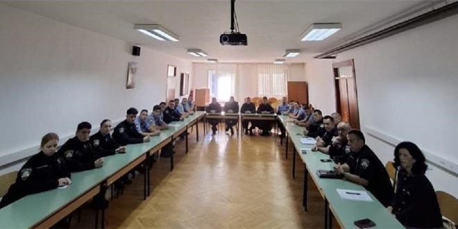 U Policijskoj upravi ličko-senjskoj 20 policijskih vježbenika započelo svoj put u plavoj uniformi
